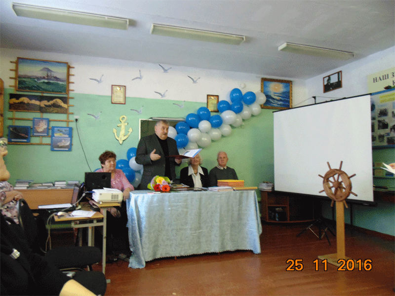 Ольшевский В.Н. поздраляет музей